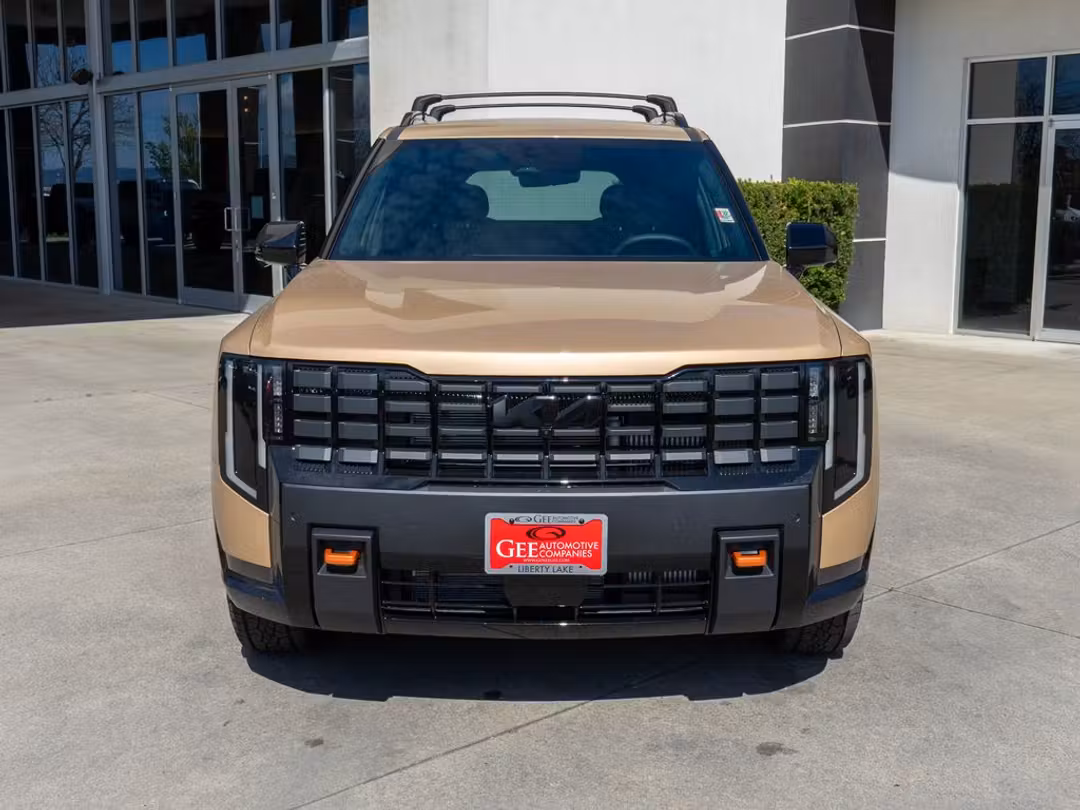 2027 Kia Telluride XPro SXPrestige - Image 2