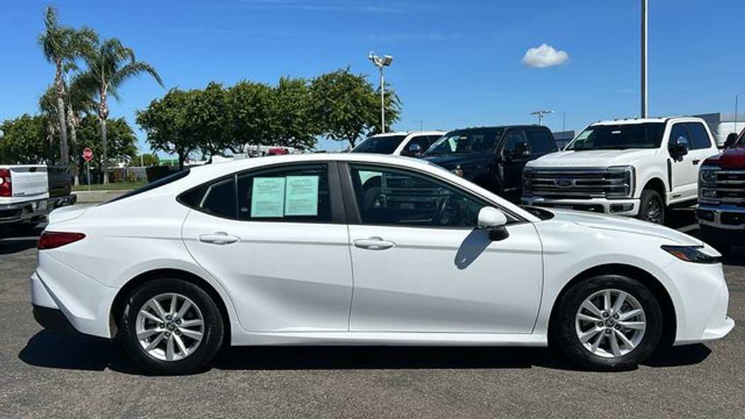 2025 Toyota Camry LE - Image 2