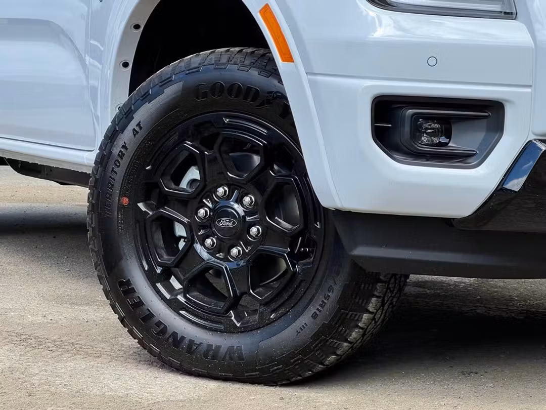 2026 Ford Ranger Lariat - Image 2