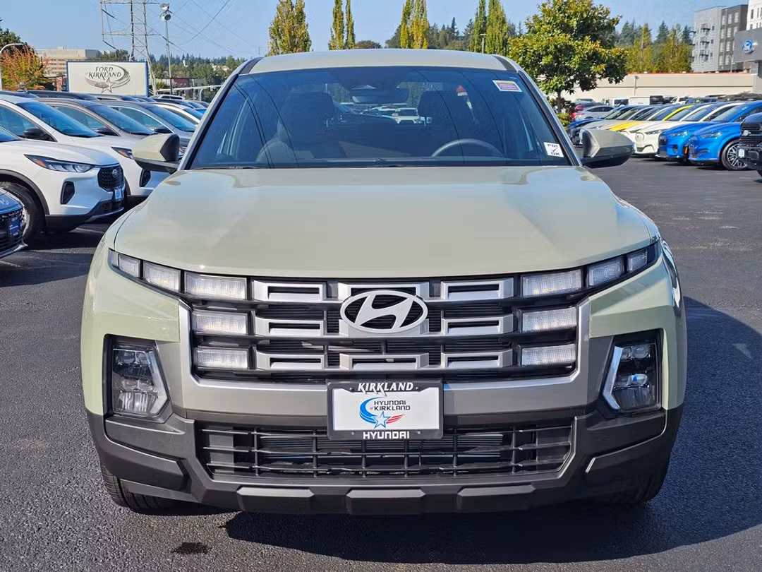 2026 Hyundai Santa Cruz SE - Image 2
