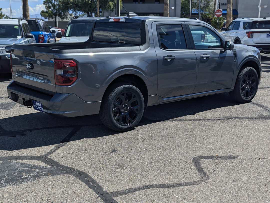 2026 Ford Maverick Lobo Standard - Image 2