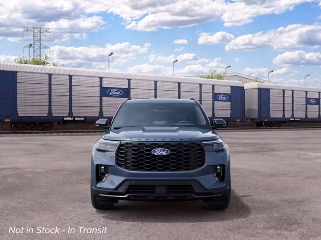 2027 Ford Explorer STLine - Image 3