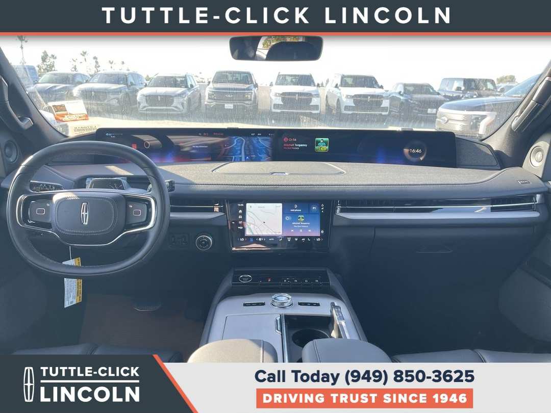 2027 Lincoln Navigator L Reserve - Image 2