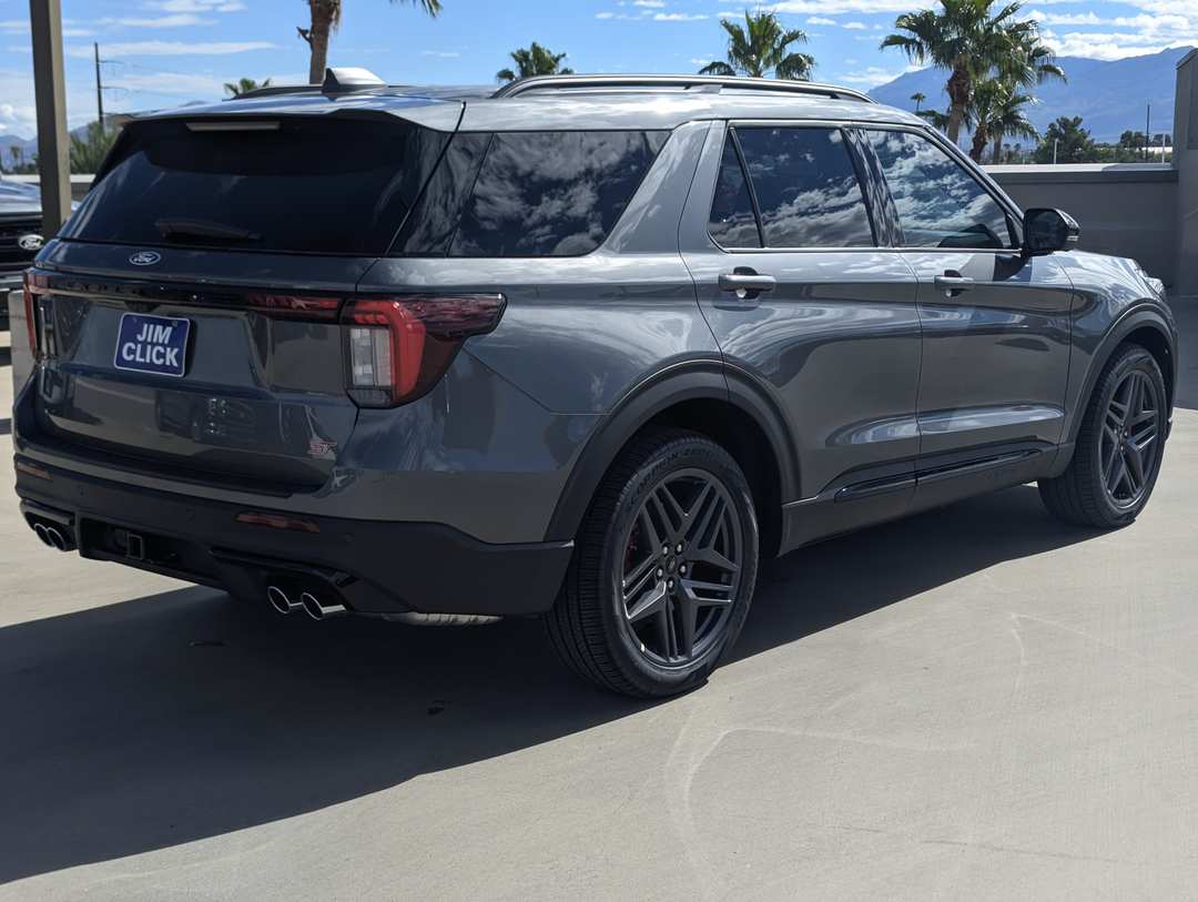 2027 Ford Explorer ST - Image 2