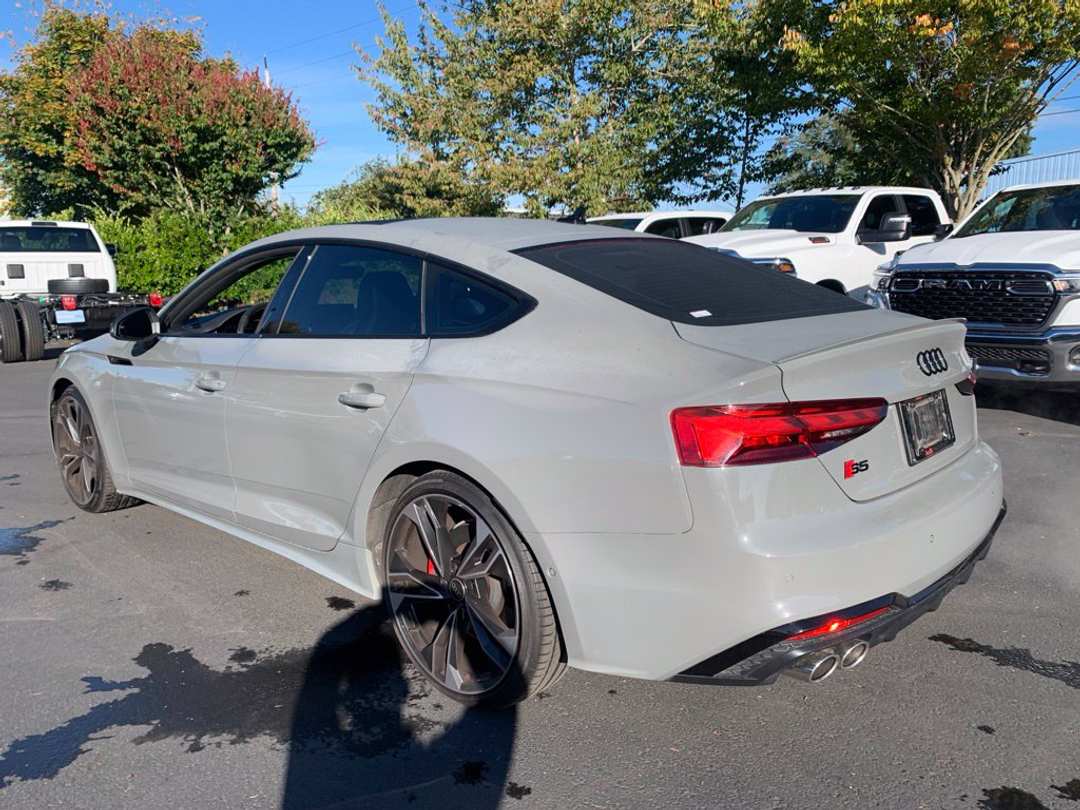 2022 Audi S5 Sportback Prestige - Image 2