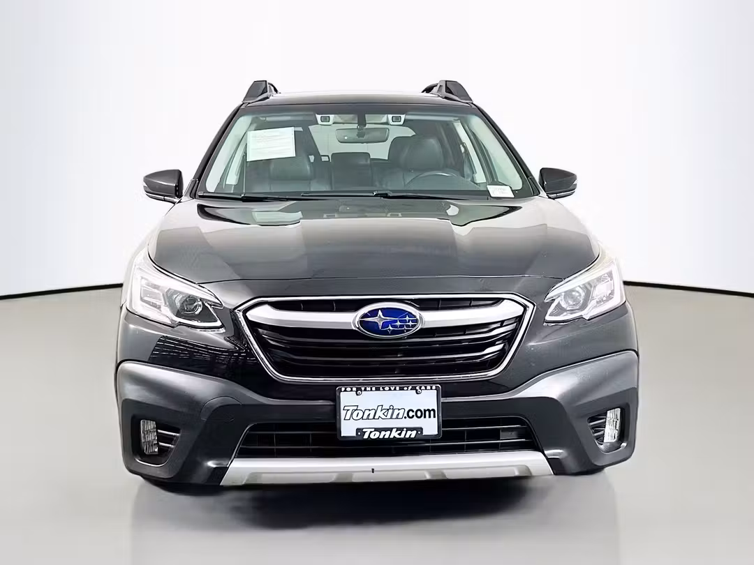 2021 Subaru Outback Limited - Image 2