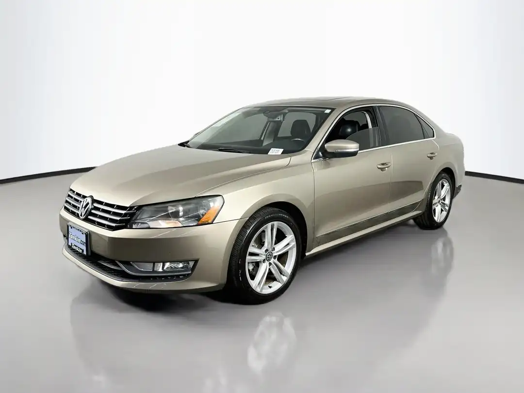 2015 Volkswagen Passat TDI SEL Premium - Image 3