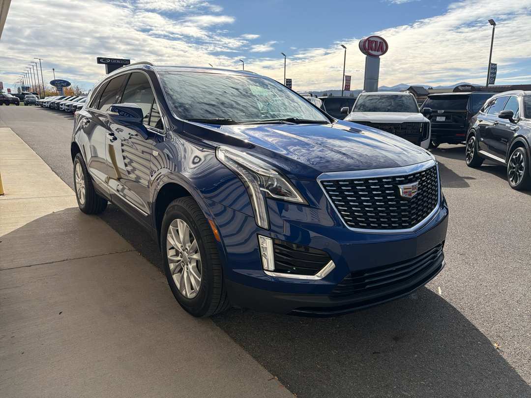 2025 Cadillac Xt5 Luxury - Image 3