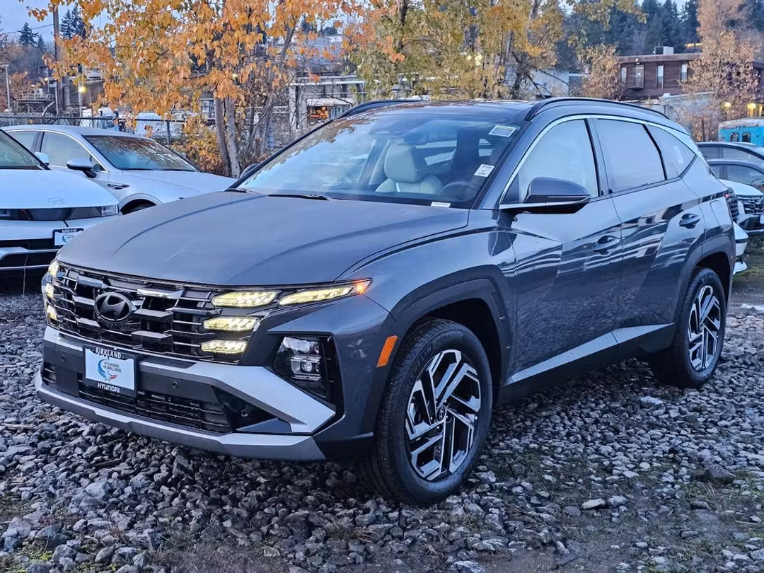 2026 Hyundai Tucson Hybrid Limited - Image 3