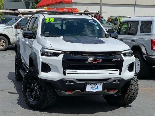 2025 Chevrolet Colorado ZR2