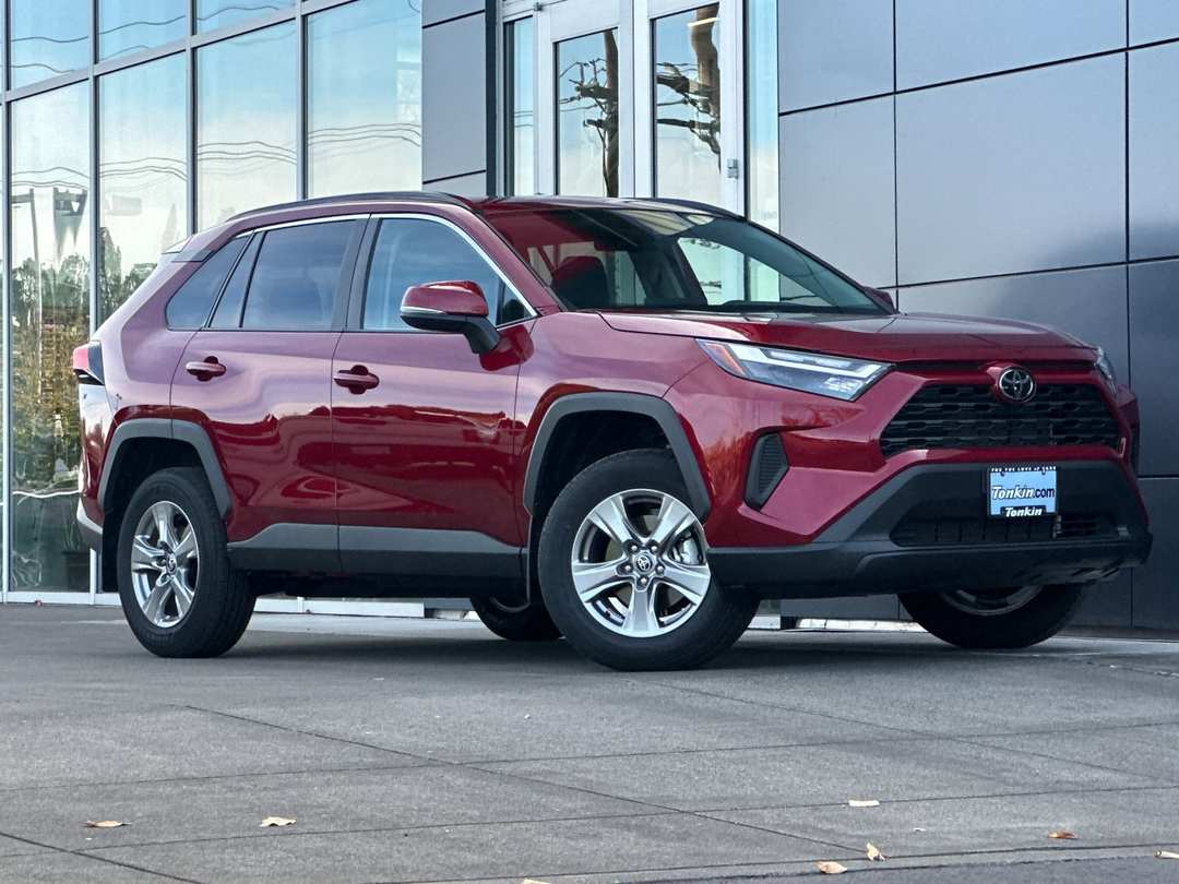 2025 Toyota Rav4 XLE - Image 2