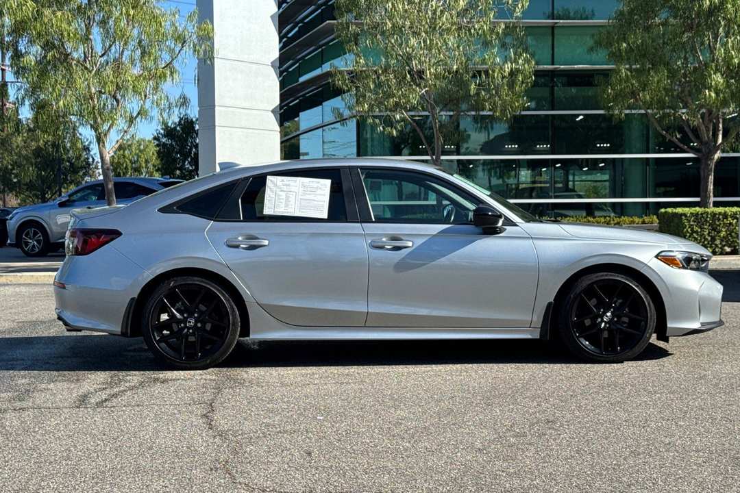 2025 Honda Civic Sport - Image 3