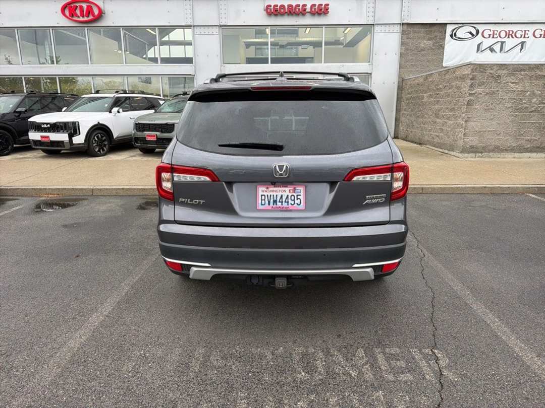 2021 Honda Pilot Touring - Image 3