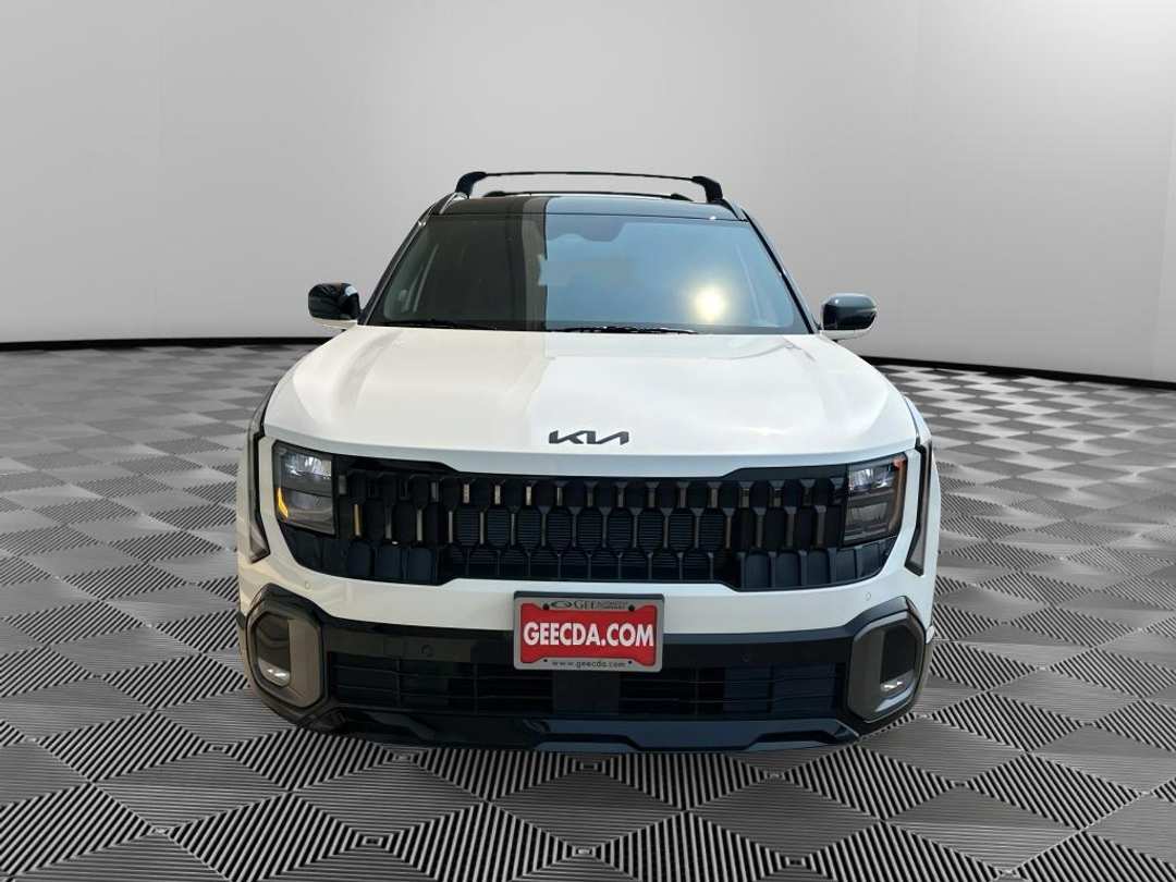 2027 Kia Seltos XLine S - Image 2