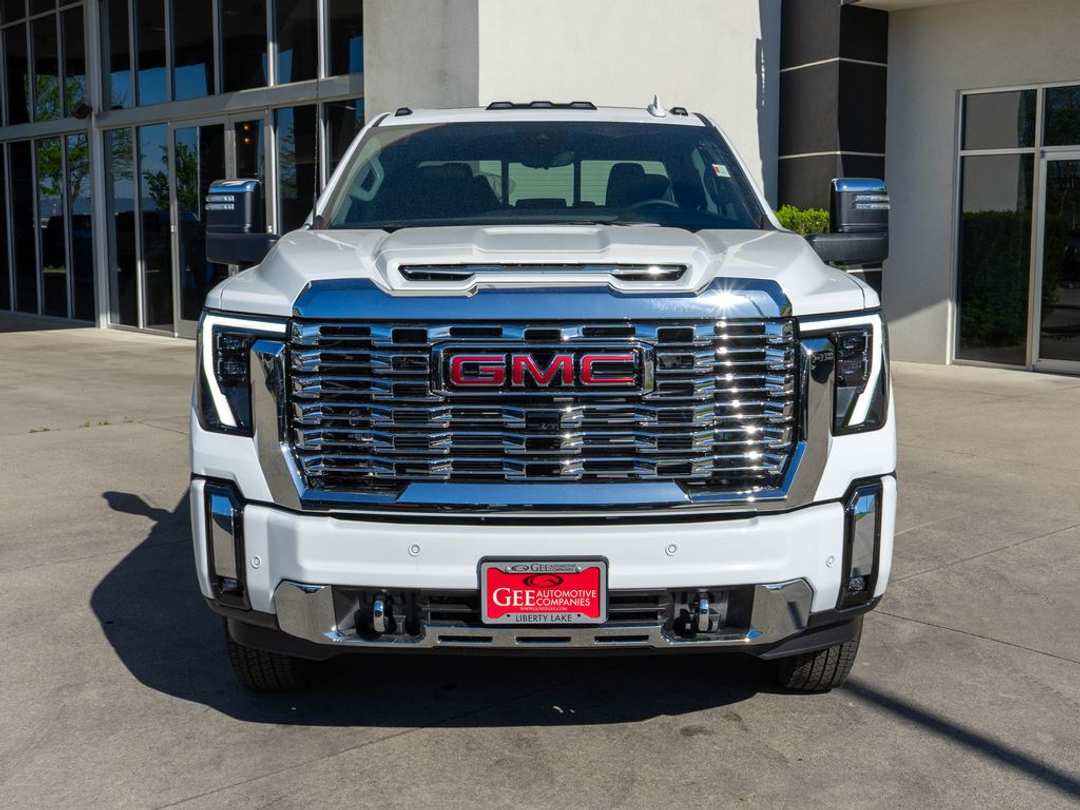 2026 GMC Sierra 3500Hd Denali - Image 2