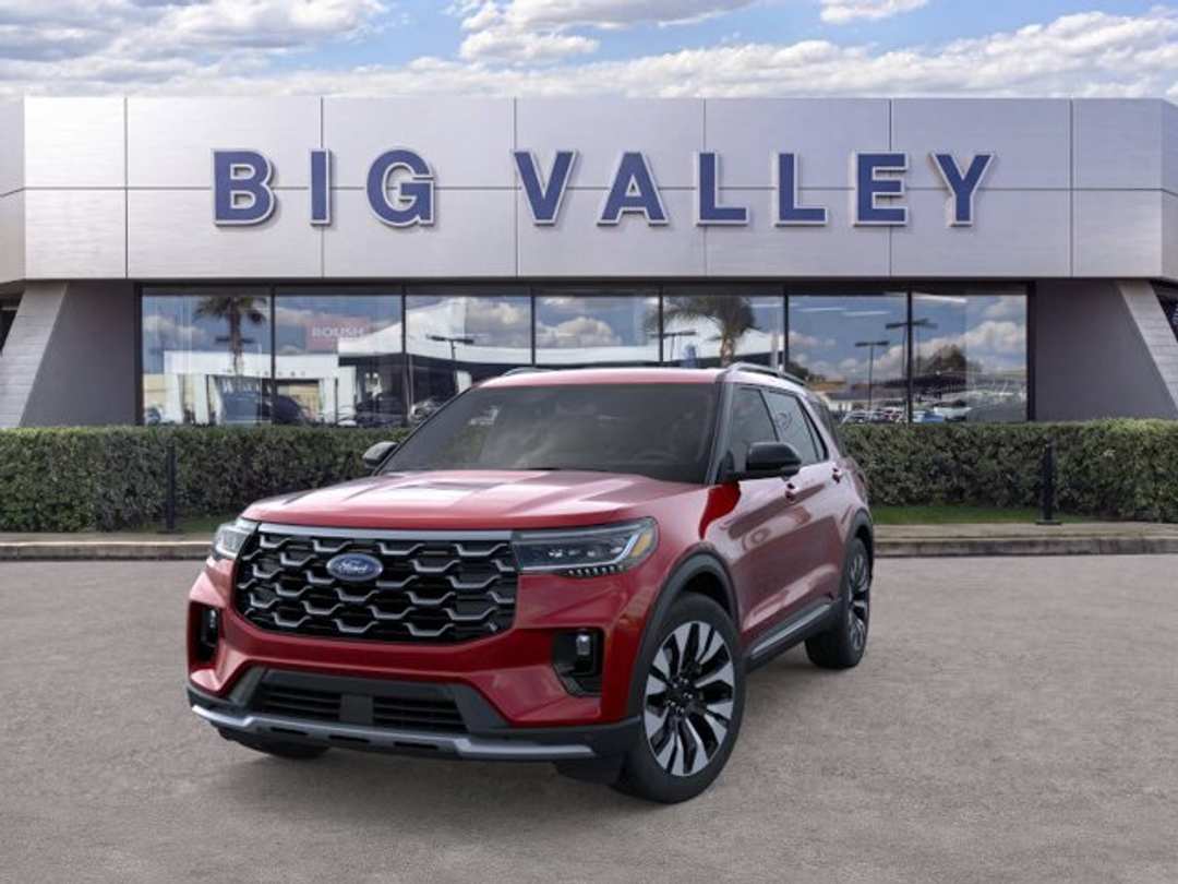 2026 Ford Explorer Platinum - Image 2