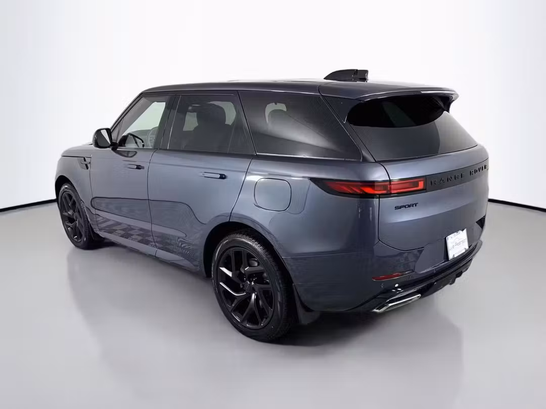 2026 Land Rover Range Rover Sport Plug-In Hybrid Dynamic SE - Image 3