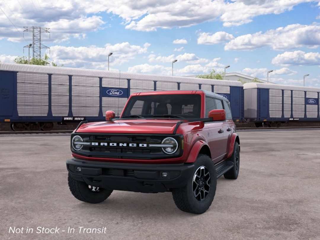 2026 Ford Bronco Outer Banks - Image 2