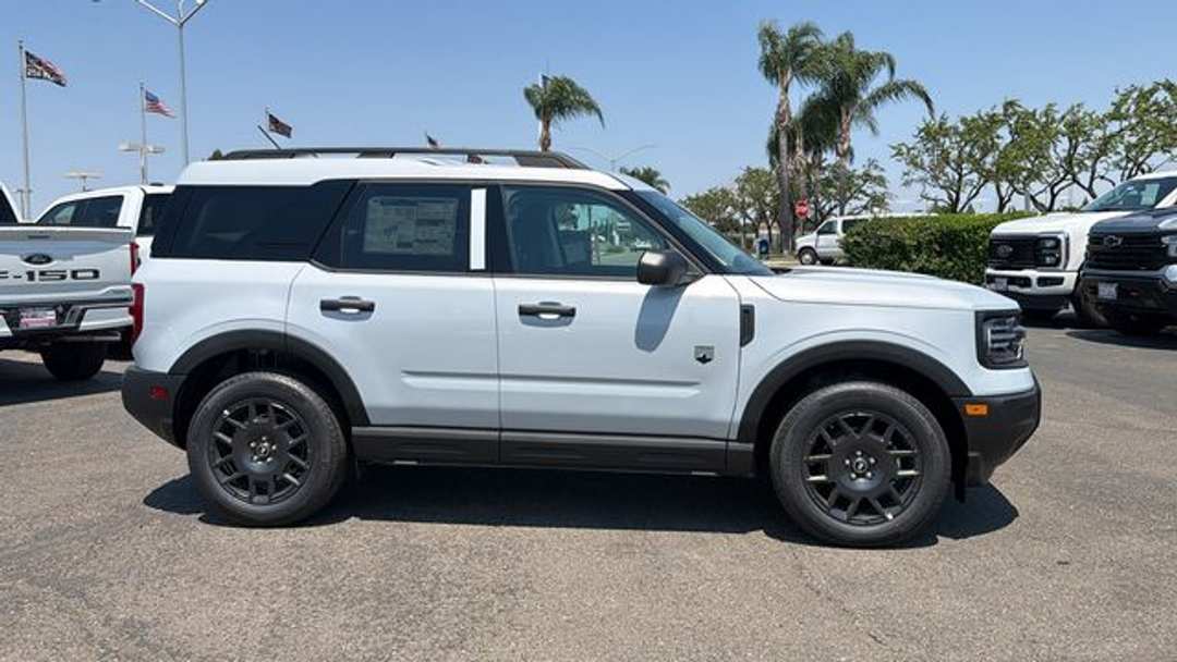 2026 Ford Bronco Sport Big Bend - Image 2