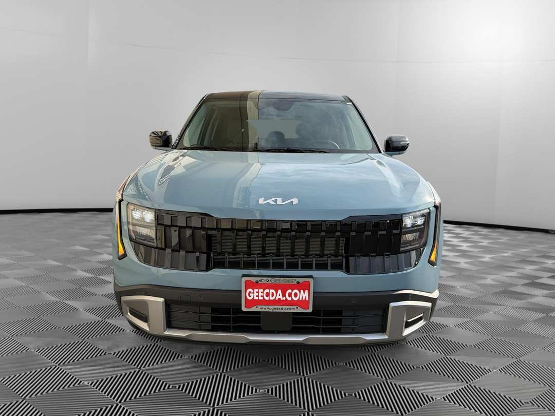 2027 Kia Seltos S - Image 2
