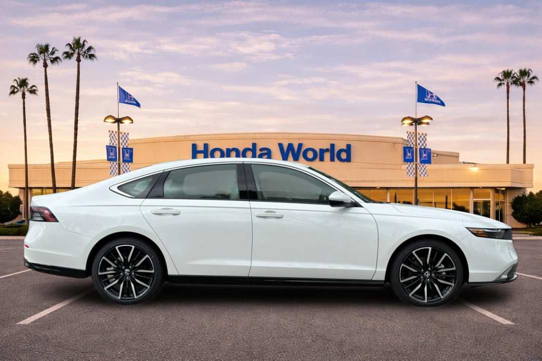 2026 Honda Accord Hybrid Touring - Image 3