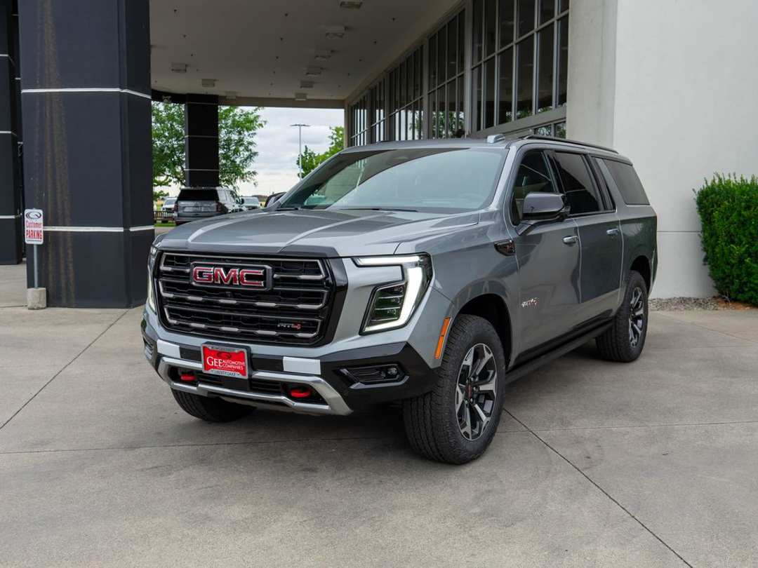 2026 GMC Yukon Xl AT4 Ultimate - Image 3