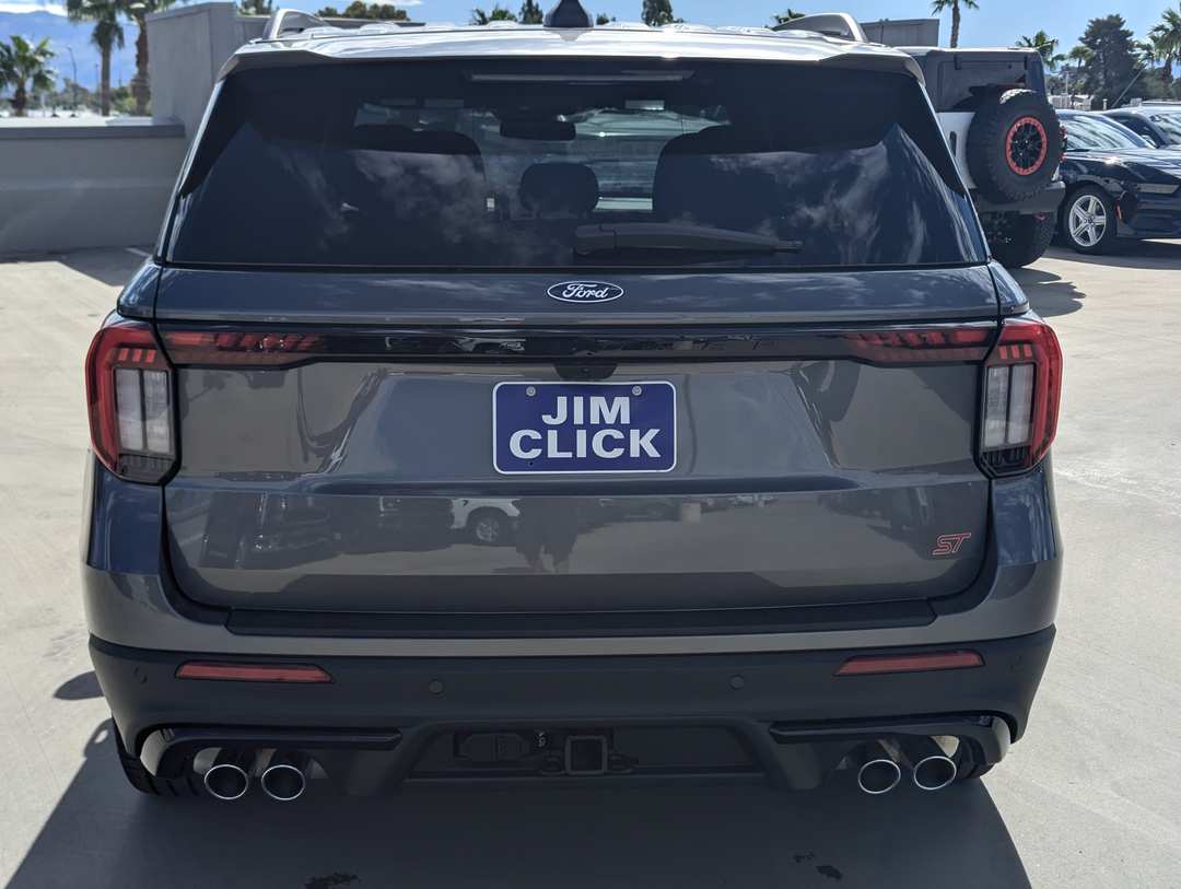 2027 Ford Explorer ST - Image 3
