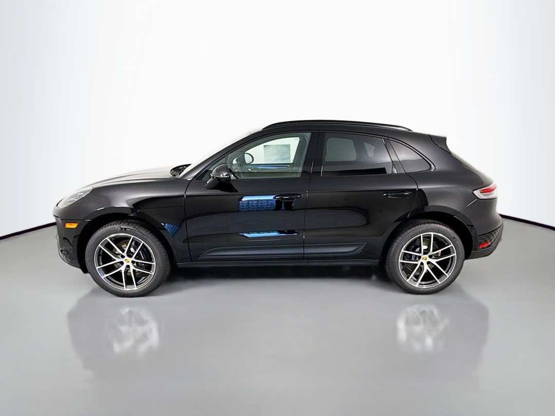 2026 Porsche Macan - Image 2