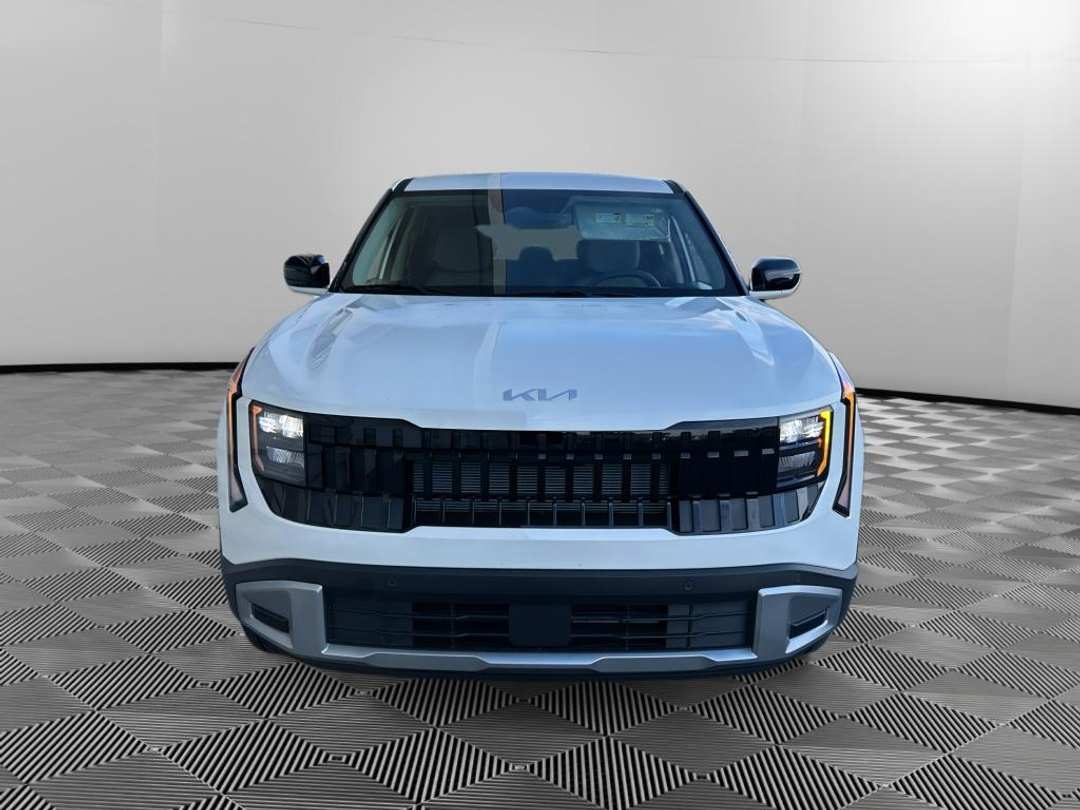 2027 Kia Seltos S - Image 2
