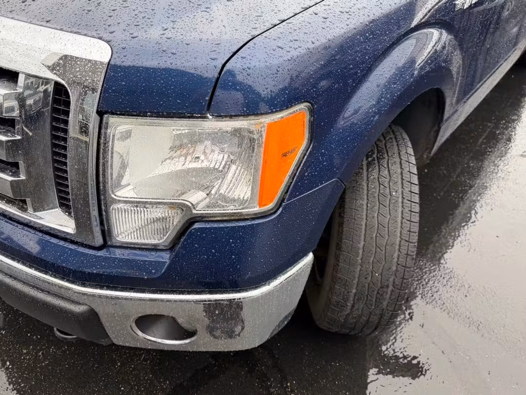 2011 Ford F-150 XLT - Image 3