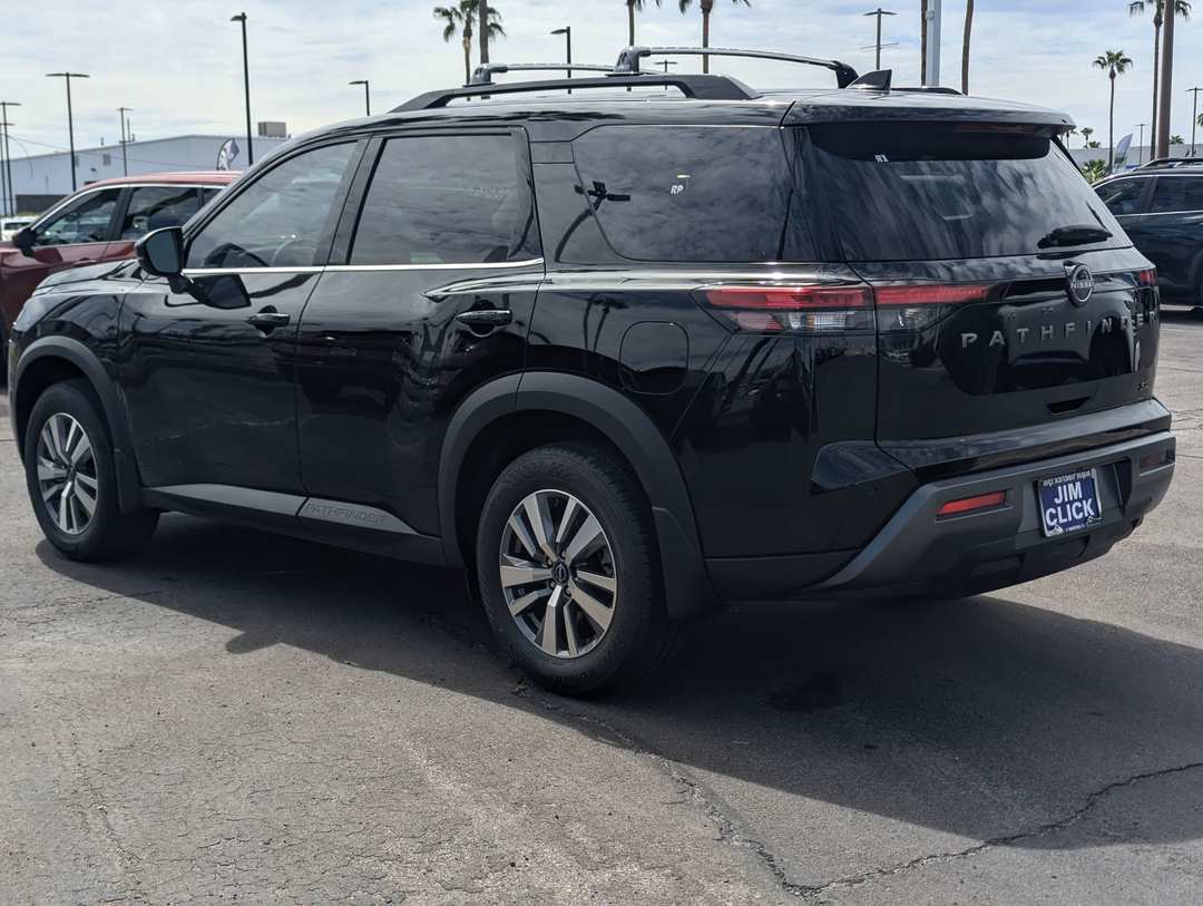 2026 Nissan Pathfinder SL - Image 3