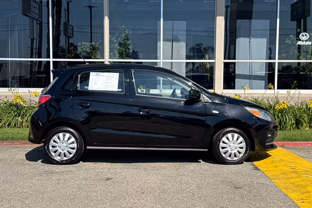 2024 Mitsubishi Mirage ES - Image 3
