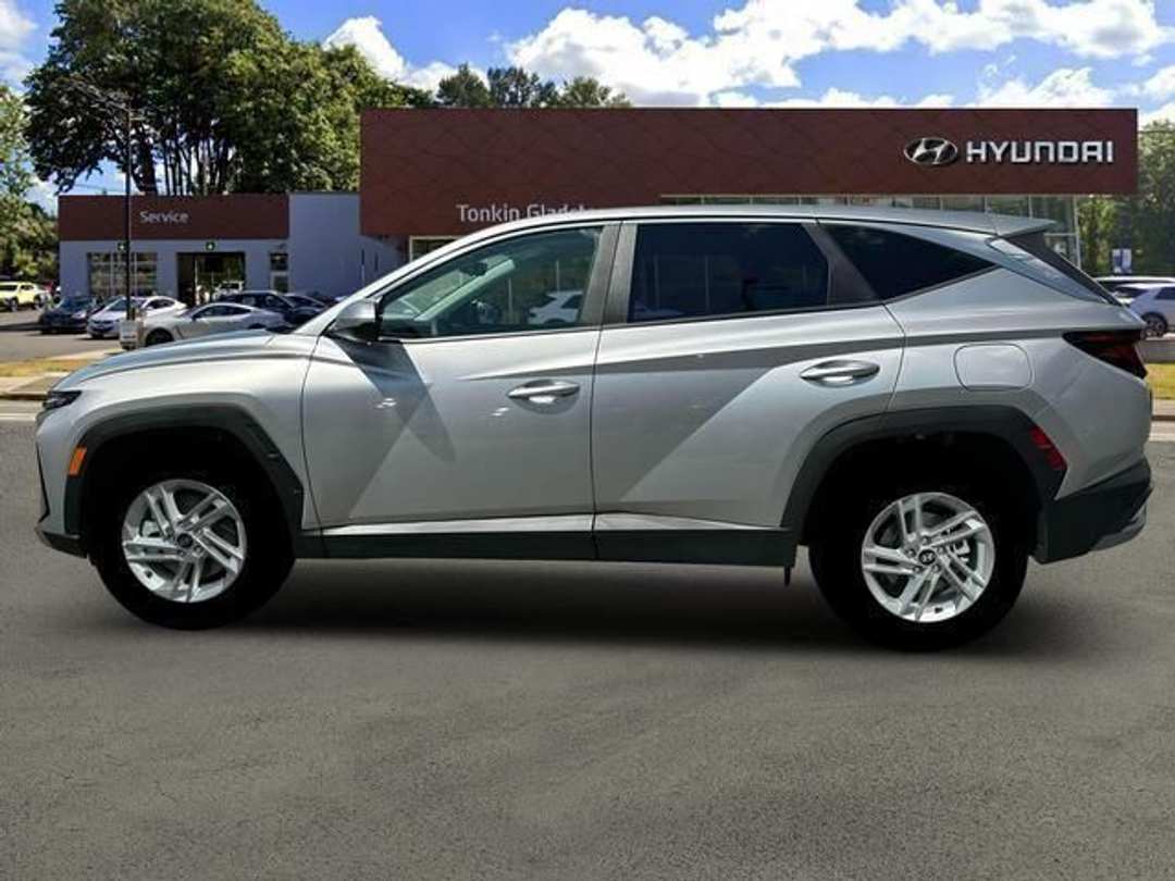 2026 Hyundai Tucson SE - Image 3