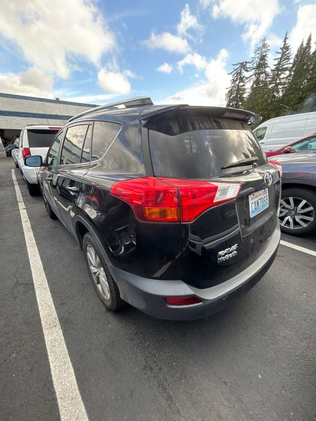 2015 Toyota Rav4 Limited - Image 3
