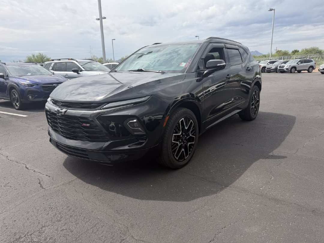2023 Chevrolet Blazer RS - Image 3