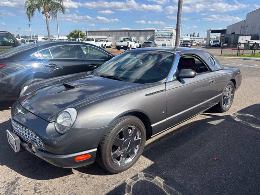 2003 Ford Thunderbird Base - Image 2