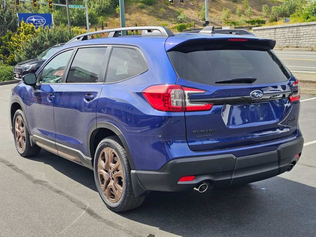 2026 Subaru Ascent Limited Bronze Edition - Image 3