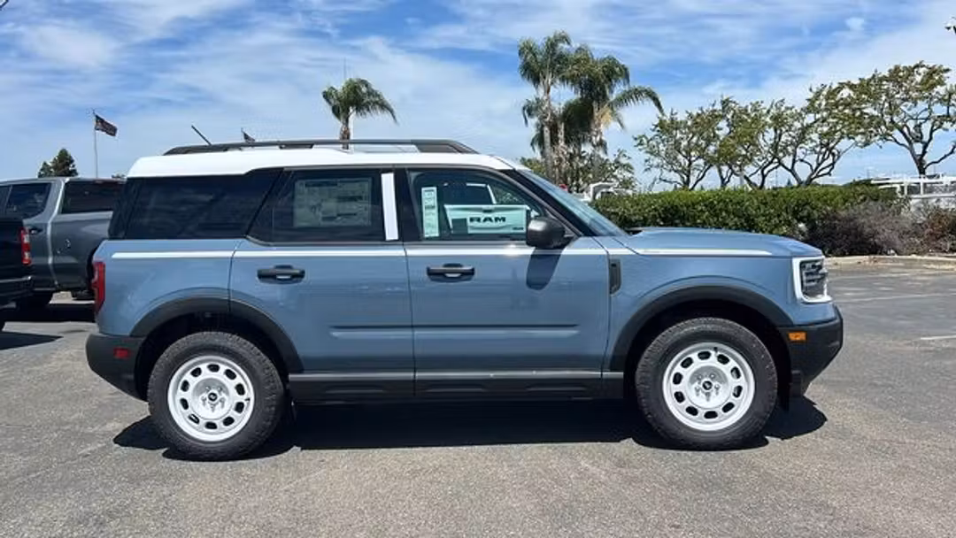 2026 Ford Bronco Sport Heritage - Image 2