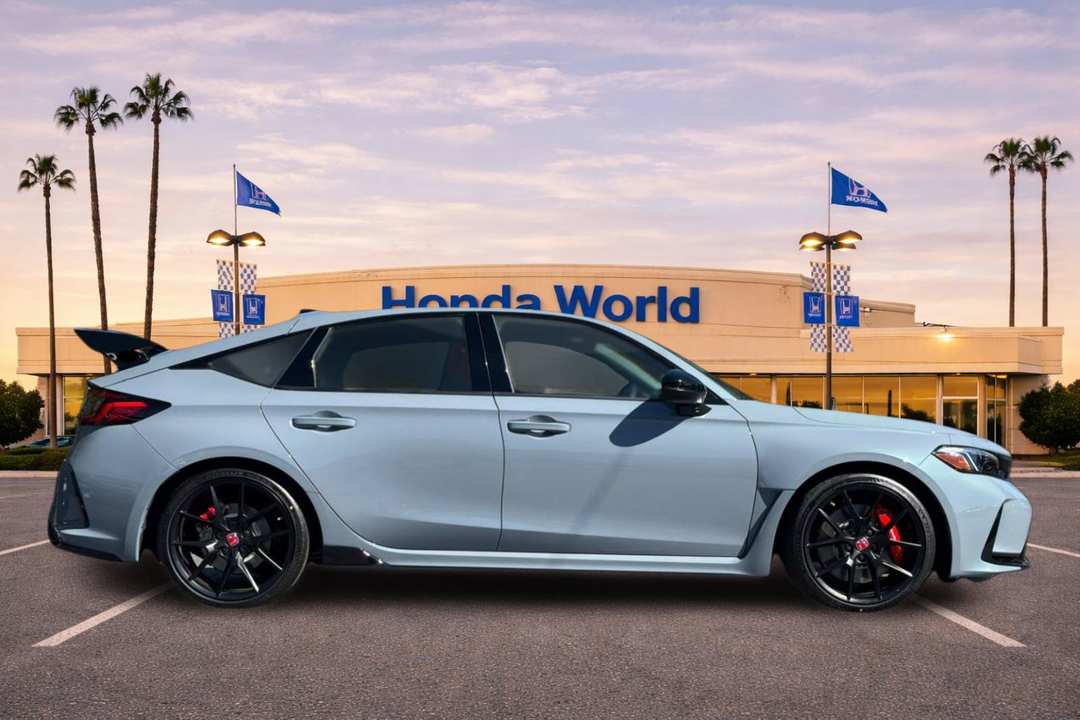 2026 Honda Civic Type R - Image 3