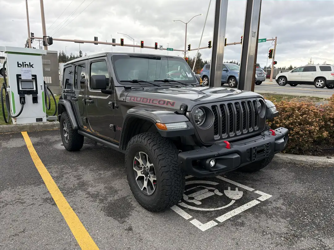 2021 Jeep Wrangler Unlimited Rubicon - Image 3
