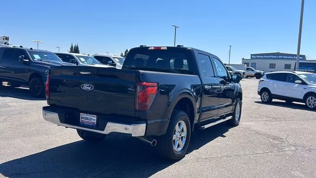 2024 Ford F-150 XLT - Image 3