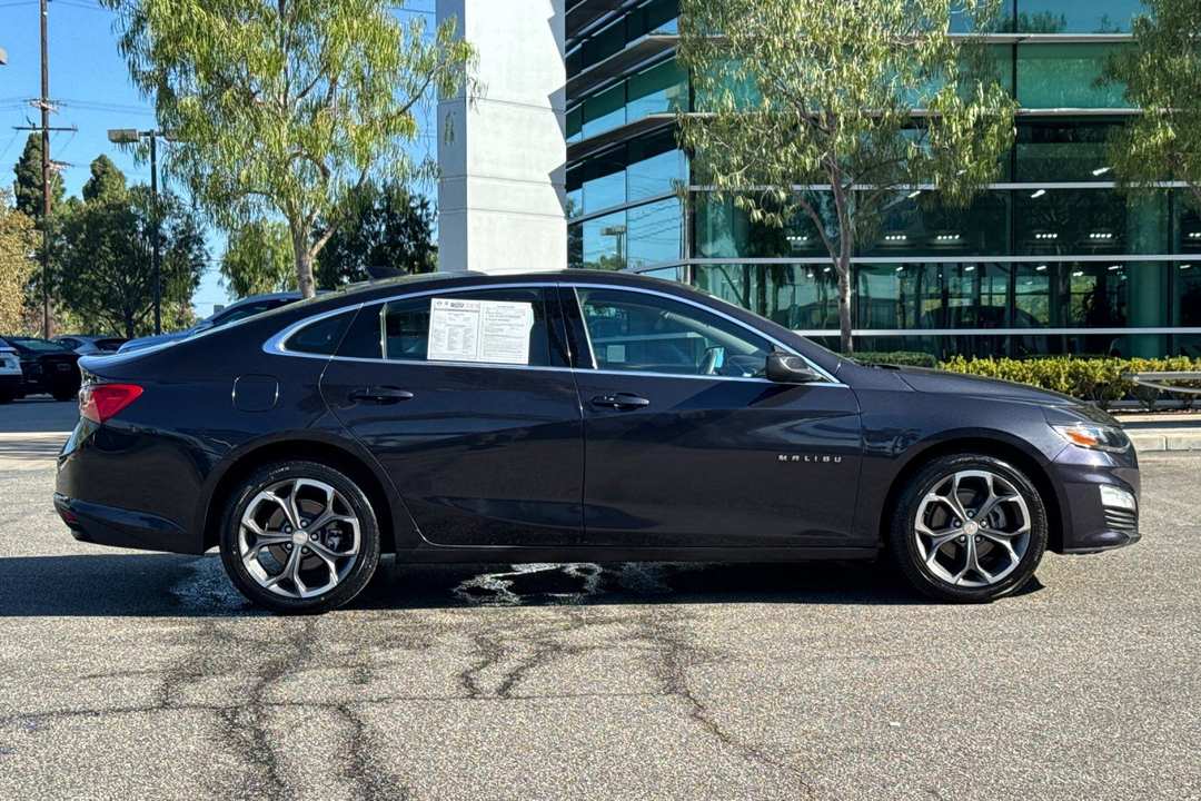 2023 Chevrolet Malibu LT - Image 3