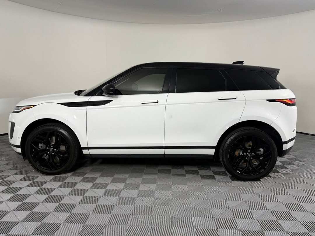 2020 Land Rover Range Rover Evoque SE - Image 2