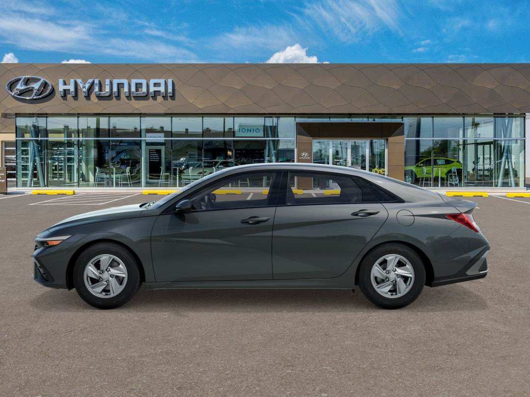 2026 Hyundai Elantra SE - Image 3