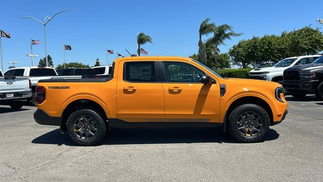 2026 Ford Maverick Tremor - Image 2
