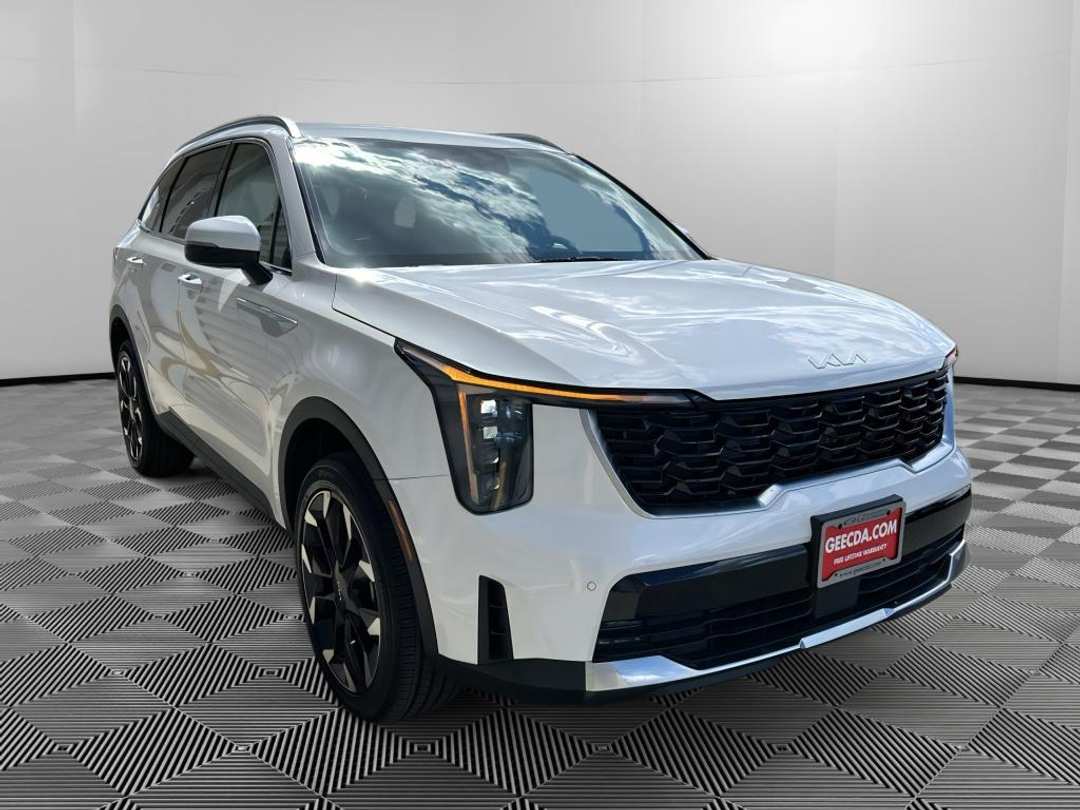 2026 Kia Sorento EX - Image 3