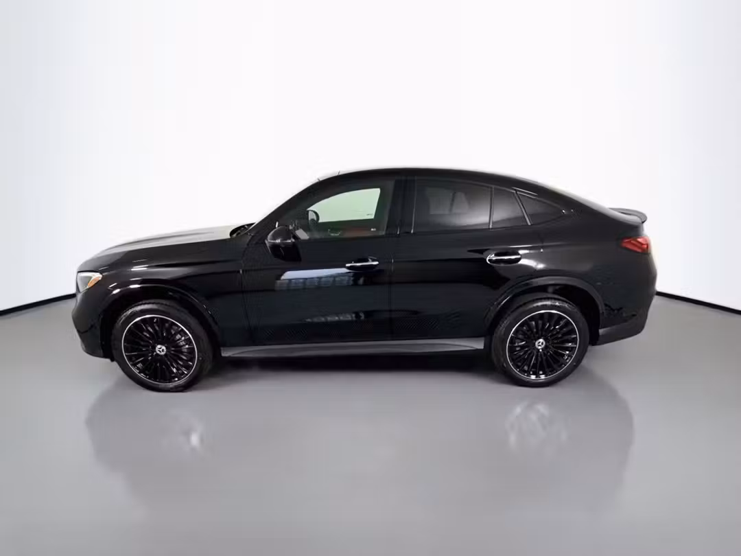 2026 Mercedes-Benz GLC 300 - Image 2