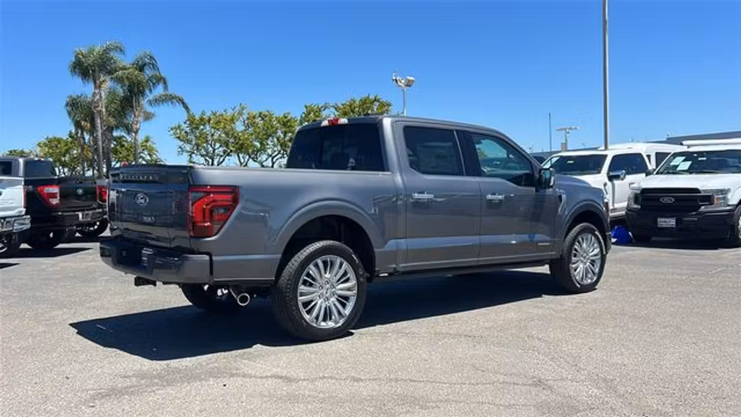 2026 Ford F-150 Platinum - Image 3