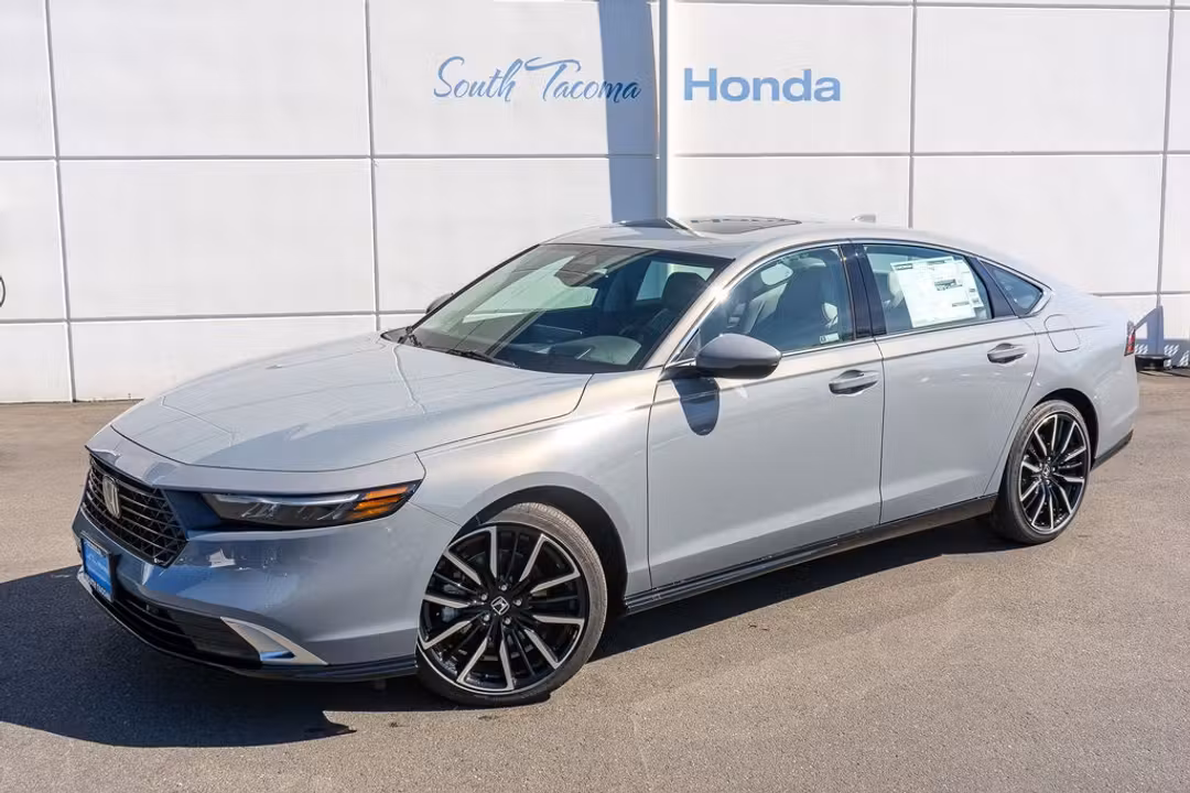 2026 Honda Accord Hybrid Touring - Image 2