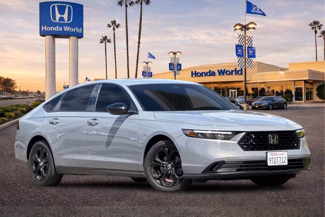 2025 Honda Accord SE - Image 2